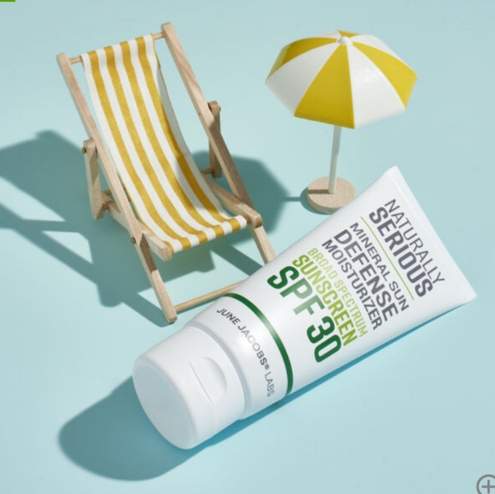 Naturally Serious Mineral Sun Defense Moisturizer Broad Spectrum Sunscre…